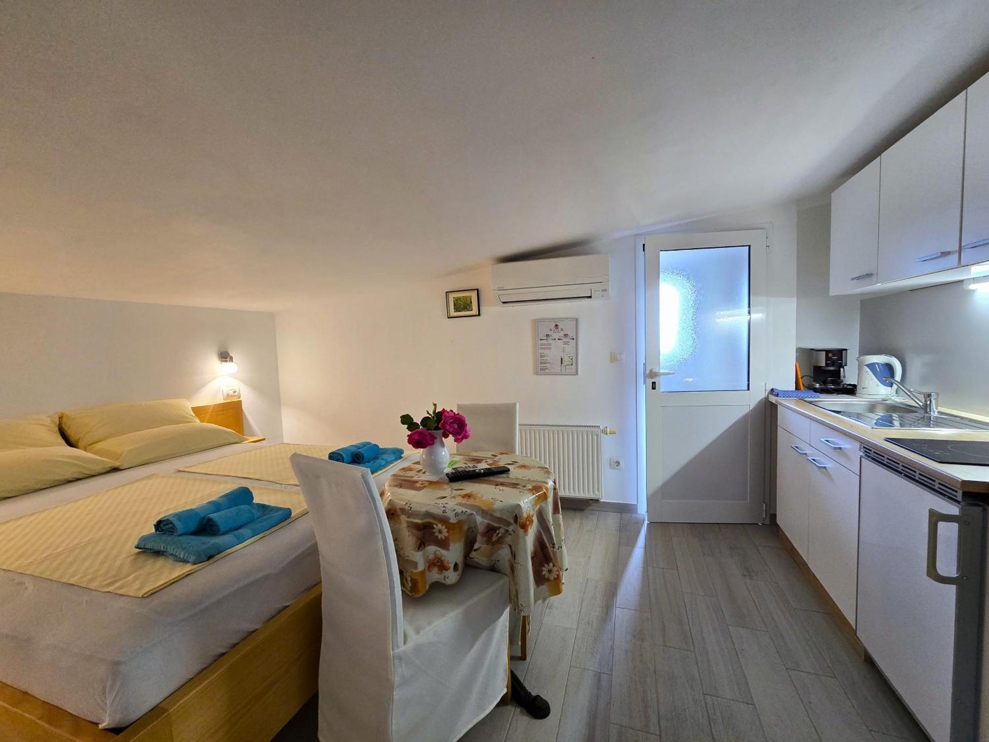 Keser Apartments Rovinj Eksteriør billede