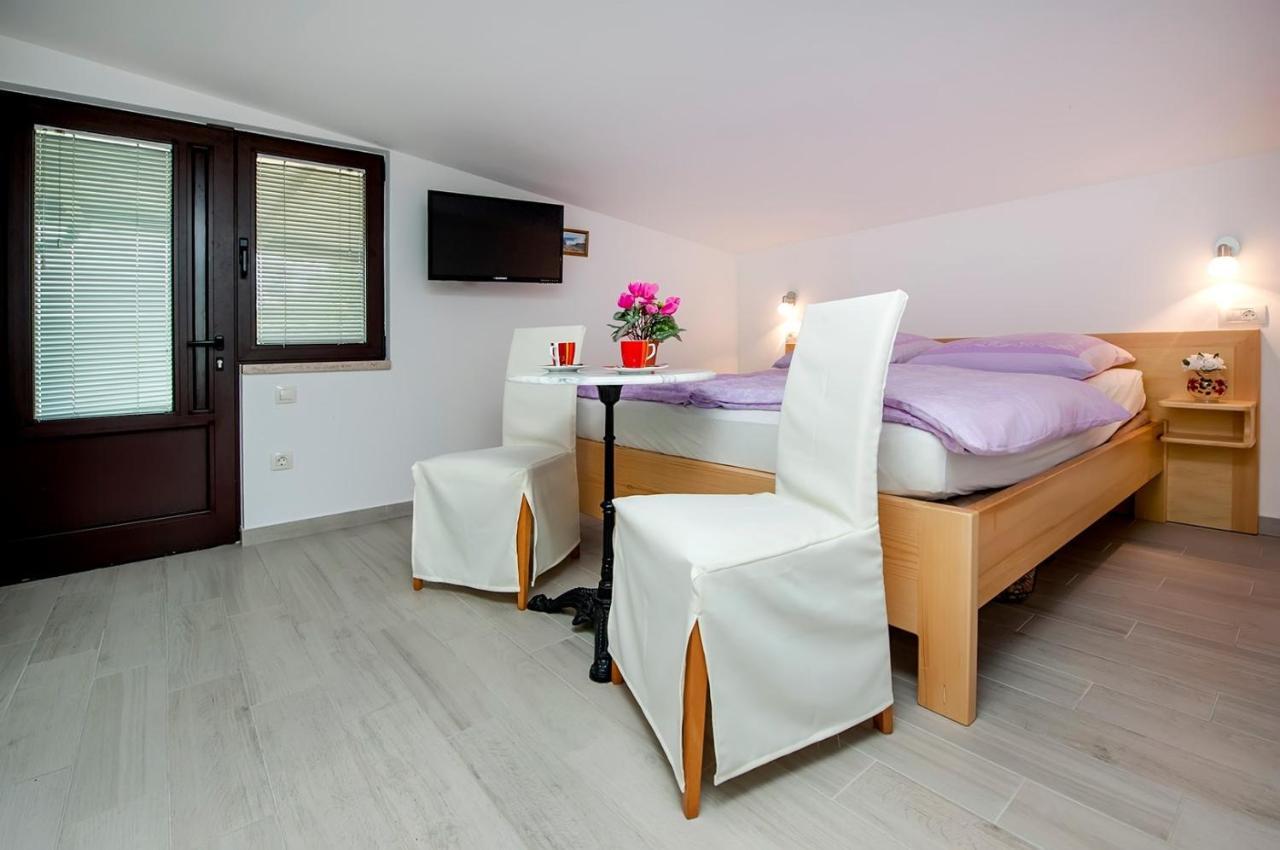 Keser Apartments Rovinj Eksteriør billede